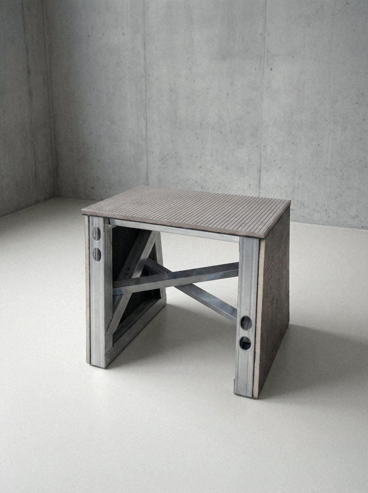stool 003