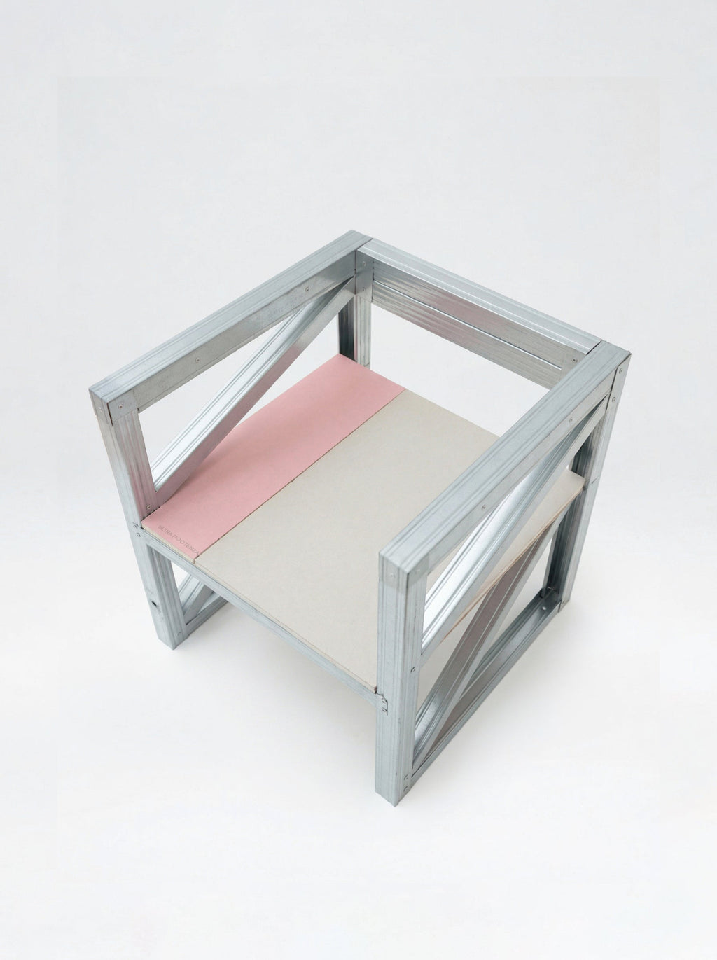 chair 001