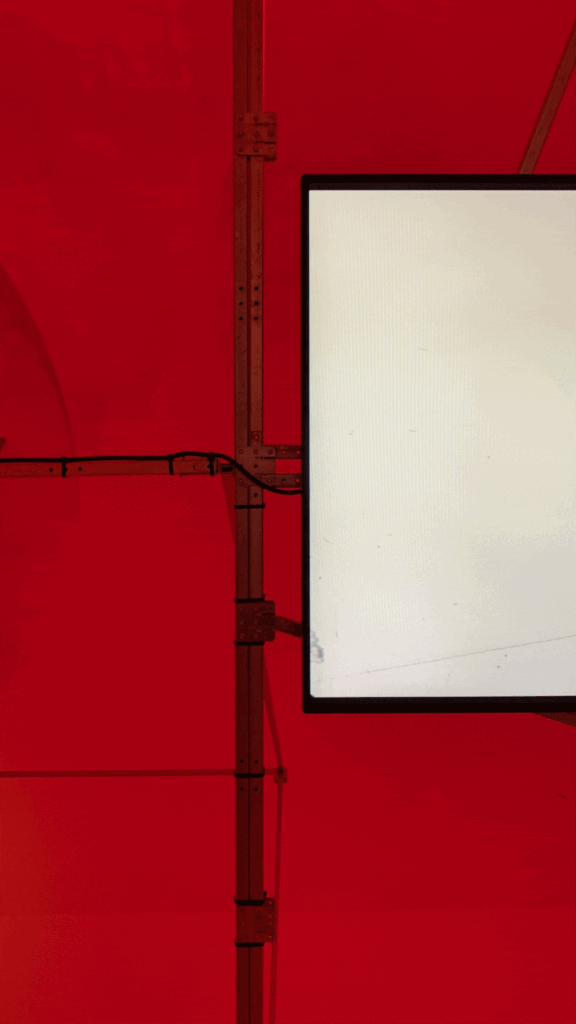[F·E·040] into the open