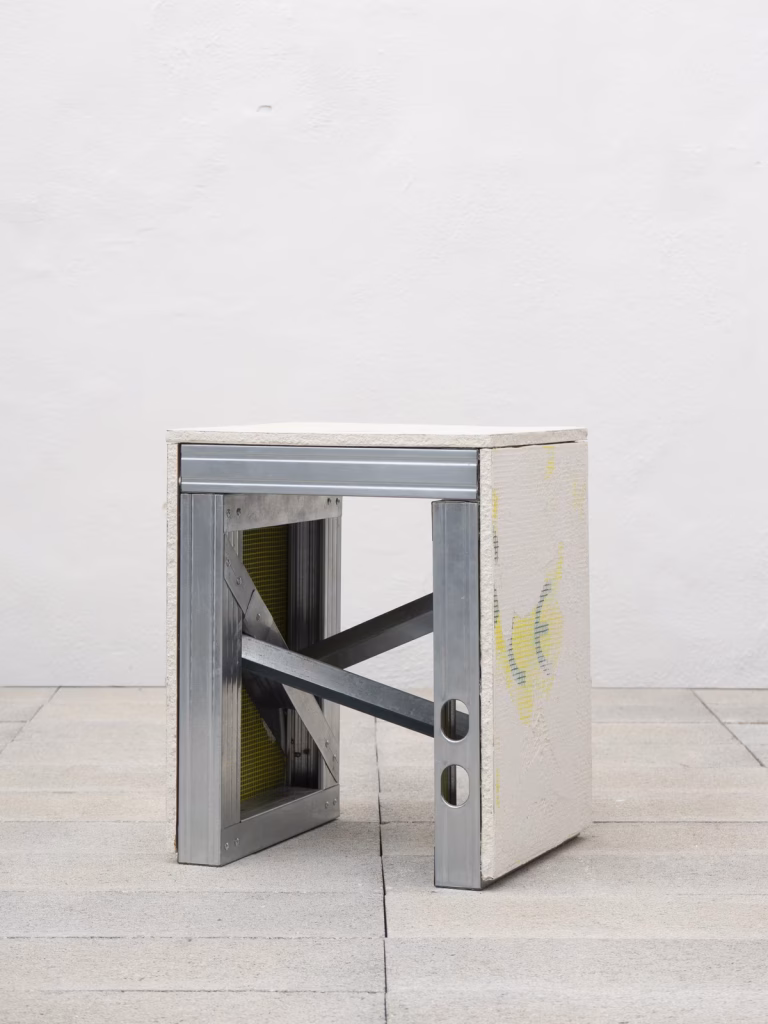 [G·D·044] stool002